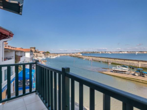 Vacances les pieds dans l'eau avec vue port et montagnes, garage privé - FR-1-239-847
